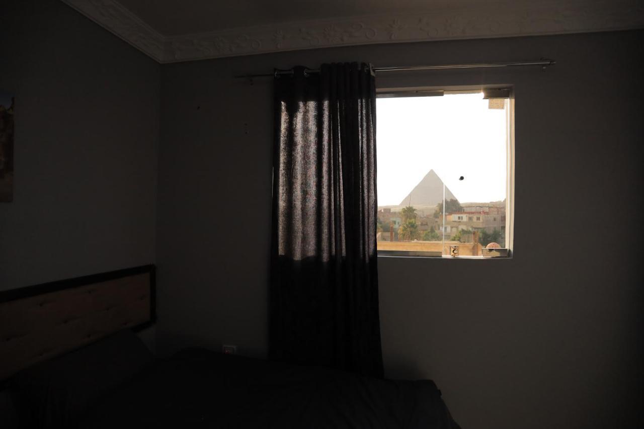 Three Golden Pyramids Bed & Breakfast Cairo Exterior photo