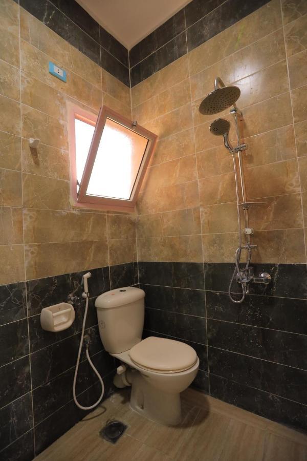 Three Golden Pyramids Bed & Breakfast Cairo Exterior photo